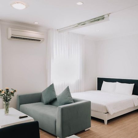 Song Hung 1 Luxury Hotel & Apartments 호치민 외부 사진